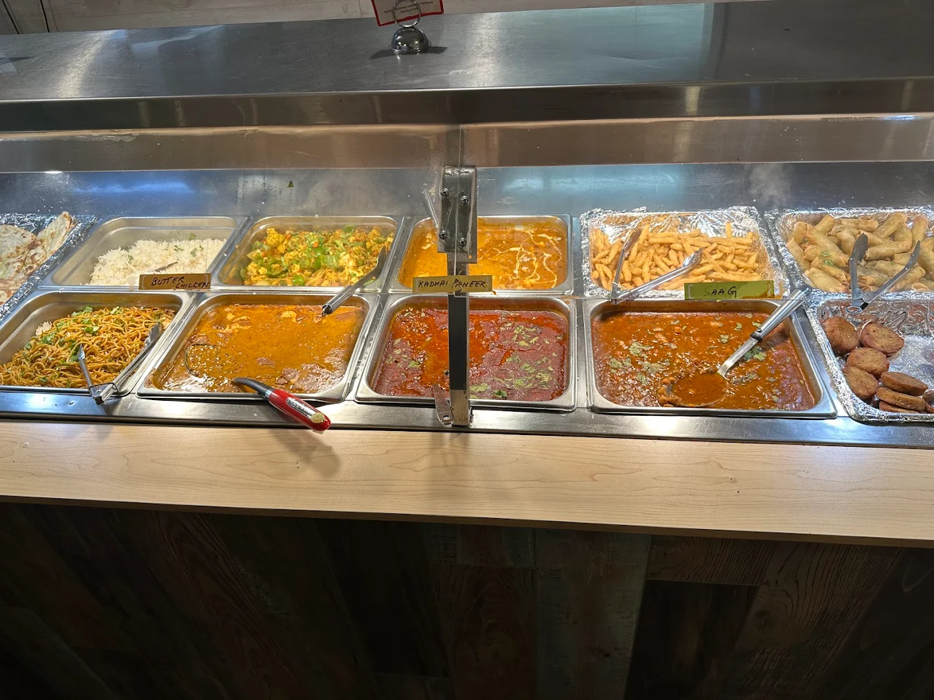 Authentic Indian restaurant in Calgary NE - India Palace Restaurant & Sweets